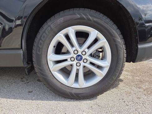 Used 2020 Ford Edge SEL FWD image 20