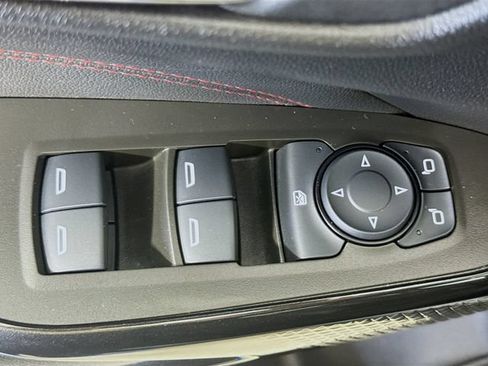 Used 2024 Chevrolet Trax RS w/ Driver Confidence Package FWD image 18
