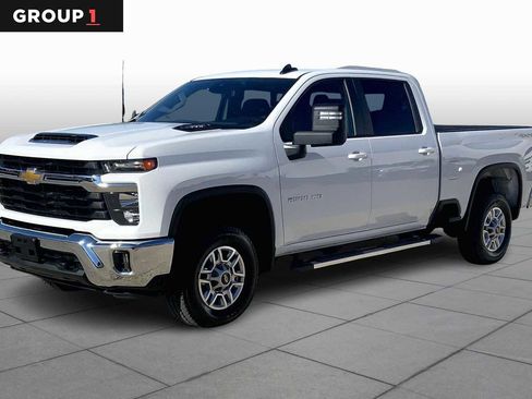 Used 2025 Chevrolet Silverado 2500 LT w/ Convenience Package image 1