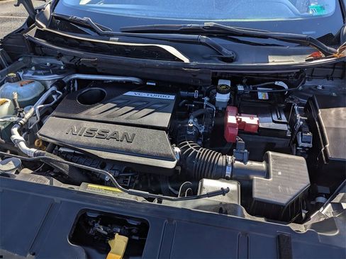 Used 2024 Nissan Rogue SV image 26