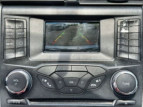 Used 2018 Ford Fusion SE FWD image 14