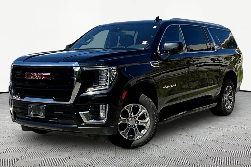Used 2024 GMC Yukon XL SLE AWD/4WD image 1