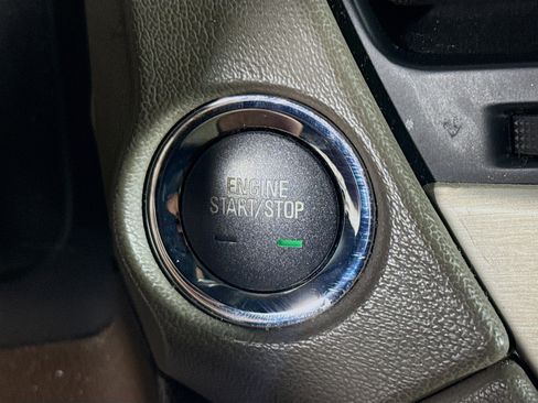 Used 2020 GMC Yukon Denali w/ Enhanced Security Package image 21