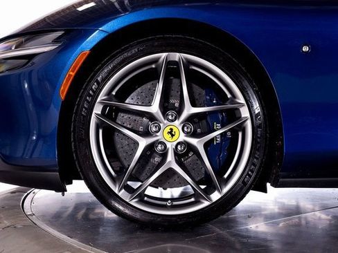 Certified 2025 Ferrari Roma Spider image 17