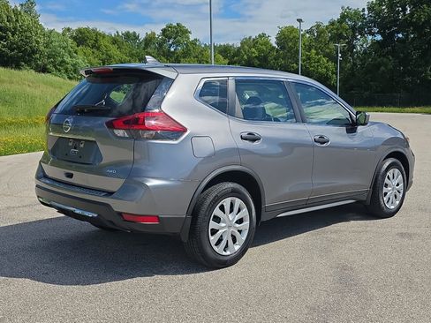 Used 2018 Nissan Rogue S AWD/4WD image 4