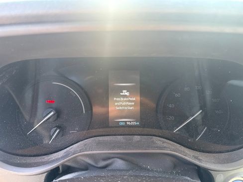 Used 2021 Toyota Sienna XLE w/ XLE Plus Package FWD image 4