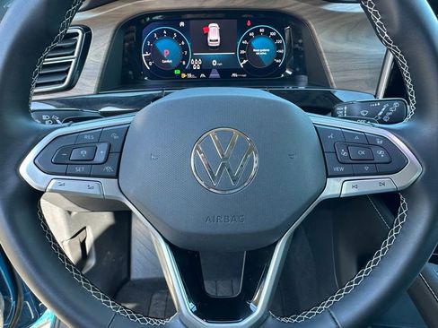 Used 2026 Volkswagen Atlas SE FWD image 24