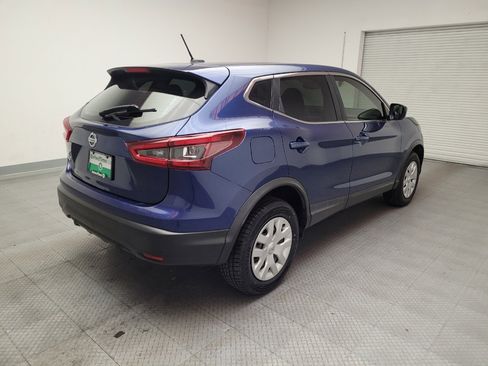 Used 2020 Nissan Rogue Sport S image 9