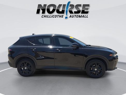 Used 2023 Dodge Hornet GT w/ GT Blacktop Package AWD/4WD image 9