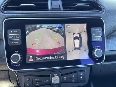 Certified 2025 Nissan Leaf SV Plus FWD image 20