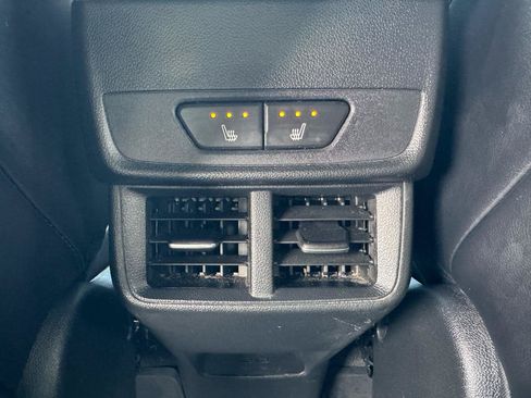 Used 2026 GMC Terrain Elevation w/ Elevation Premium Package FWD image 10