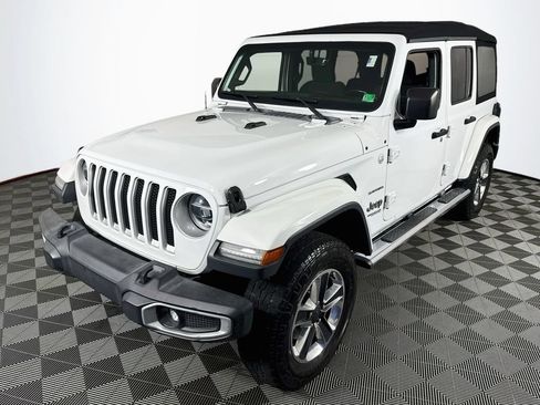 Used 2021 Jeep Wrangler Unlimited Sahara AWD/4WD image 3