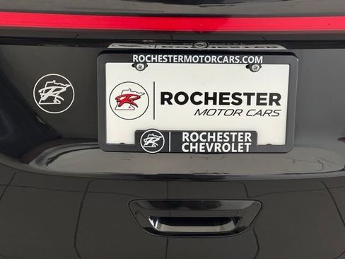 Used 2024 Chrysler Pacifica Limited FWD image 48