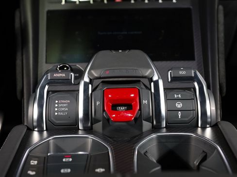 Used 2023 Lamborghini Urus Performante image 58