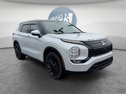 Used 2022 Mitsubishi Outlander ES