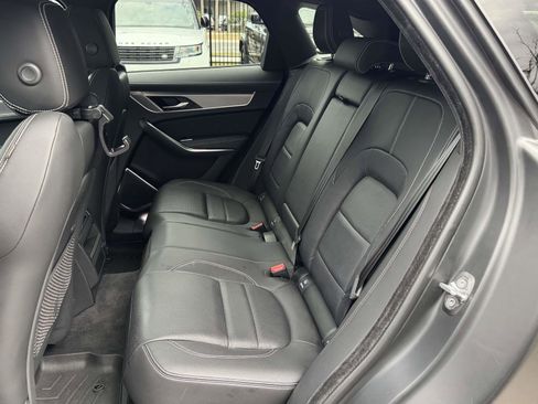 Used 2023 Jaguar F-PACE R-Dynamic S image 14