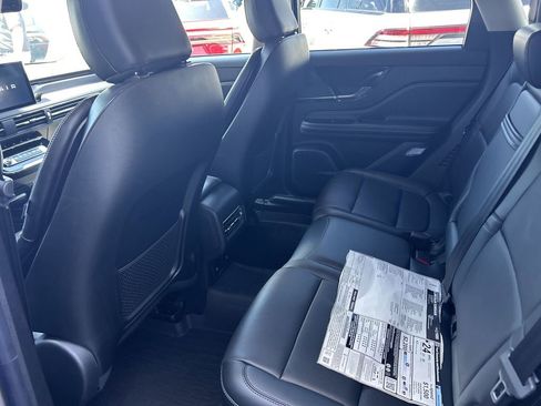 New 2025 Lincoln Corsair Reserve w/ Jet Appearance Package image 6