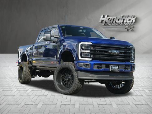 Used 2026 Ford F250 Platinum AWD/4WD image 2