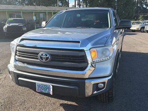 Used 2015 Toyota Tundra SR5 image 7