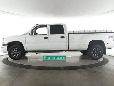 Used 2006 GMC Sierra 3500 SLT w/ Heavy-Duty Power Package AWD/4WD image 9