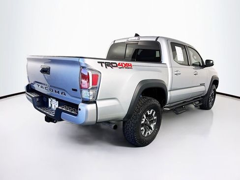 Used 2023 Toyota Tacoma TRD Off-Road w/ Advanced Technology Package AWD/4WD image 10