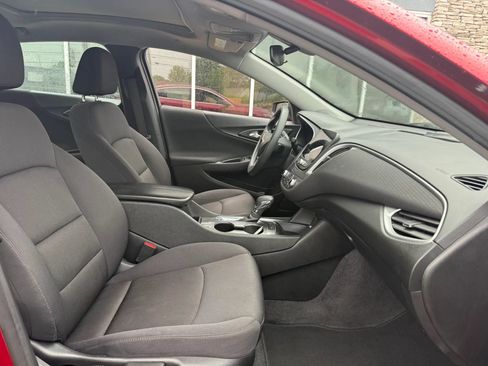 Used 2024 Chevrolet Malibu LT FWD image 13