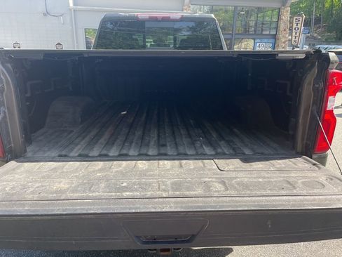 Used 2022 Chevrolet Silverado 2500 High Country w/ Safety Package II image 25