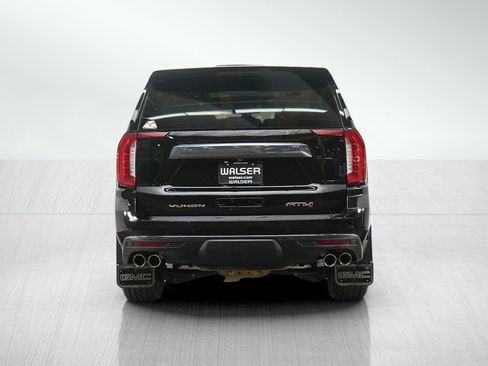 Used 2022 GMC Yukon AT4 w/ AT4 Premium Package AWD/4WD image 5