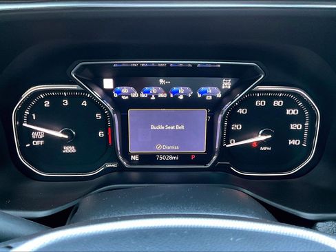 Used 2021 GMC Yukon Denali w/ Denali Premium Package AWD/4WD image 13