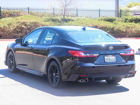 Certified 2025 Toyota Camry SE w/ Convenience Package FWD image 5