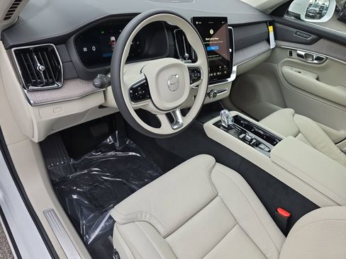 New 2026 Volvo XC90 B6 Ultra w/ Protection Package AWD/4WD image 9