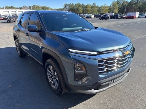 Used 2026 Chevrolet Equinox LT image 7