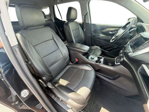 Used 2024 GMC Terrain SLT FWD image 28