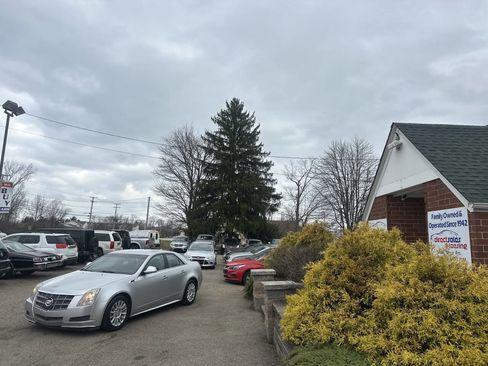 Used 2011 Cadillac CTS AWD Sedan image 1