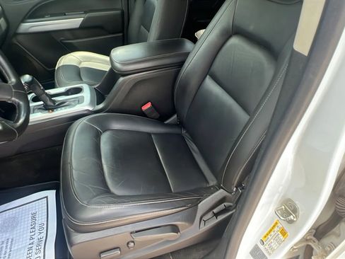 Used 2017 Chevrolet Colorado LT w/ Luxury Package, Chrome RWD image 20