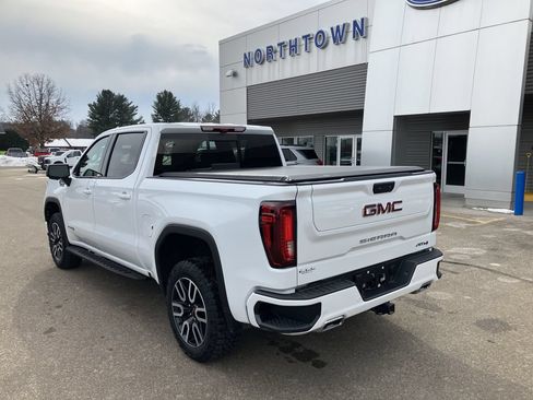 Used 2025 GMC Sierra 1500 AT4 w/ AT4 Premium Package AWD/4WD image 8