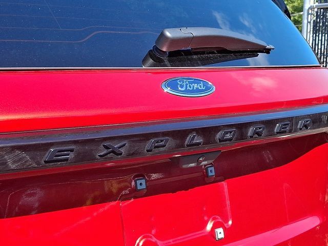 Certified 2025 Ford Explorer ST AWD/4WD image 30