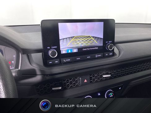 Used 2023 Honda Accord EX image 5