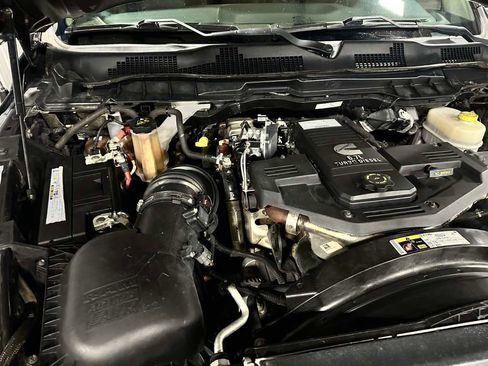 Used 2018 RAM 3500 Laramie w/ Sport Appearance Group image 33