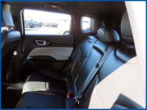 Used 2024 Jeep Compass Limited AWD/4WD image 10