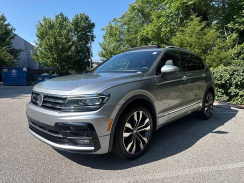Used 2020 Volkswagen Tiguan SEL Premium R-Line AWD/4WD image 4