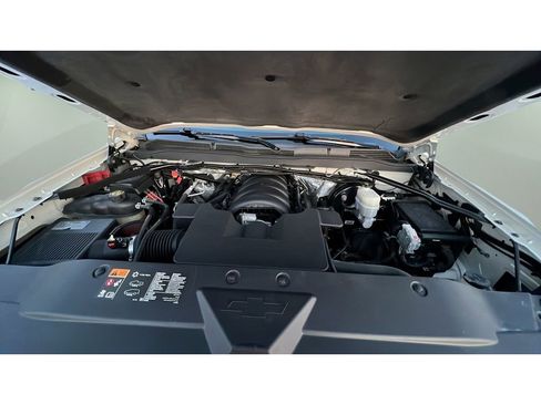 Certified 2015 Chevrolet Silverado 1500 LTZ w/ LTZ Plus Package AWD/4WD image 32