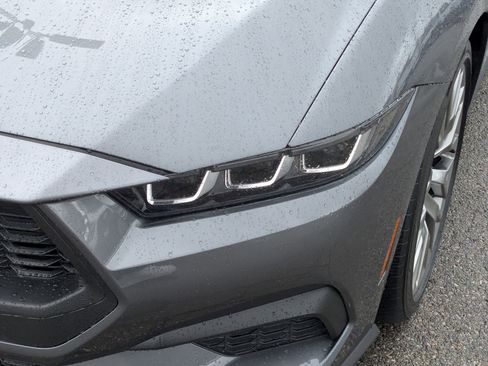 Used 2024 Ford Mustang Premium image 13