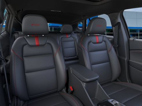 New 2026 Chevrolet Trax RS w/ Sunroof Package FWD image 16