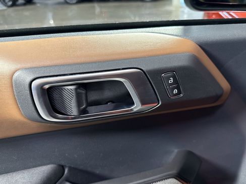 Used 2024 Ford Bronco Outer Banks image 16