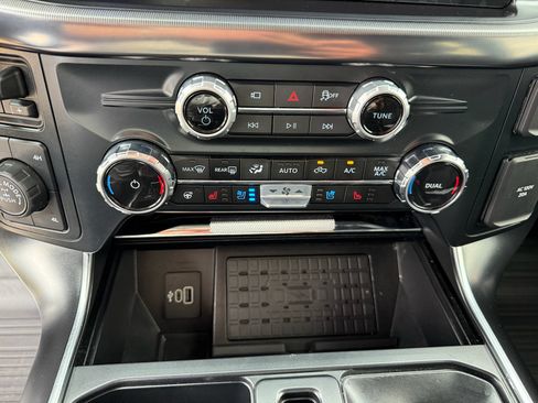 Used 2025 Ford F150 Raptor AWD/4WD image 25