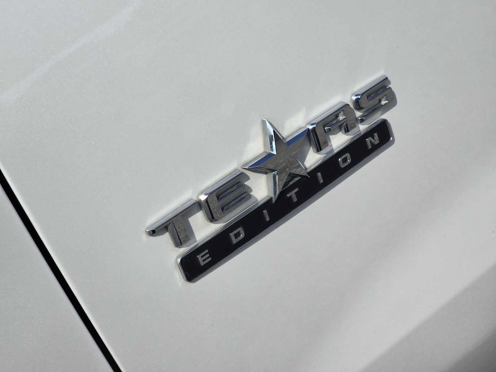 Certified 2022 Chevrolet Silverado 1500 LTZ w/ LTZ Premium Texas Edition AWD/4WD image 10