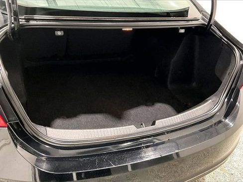 Used 2023 Chevrolet Malibu LT image 39