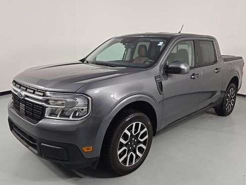 Used 2022 Ford Maverick Lariat w/ Lariat Luxury Package image 3