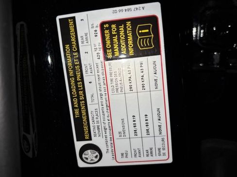 Used 2023 Mercedes-Benz GLB 250 image 3